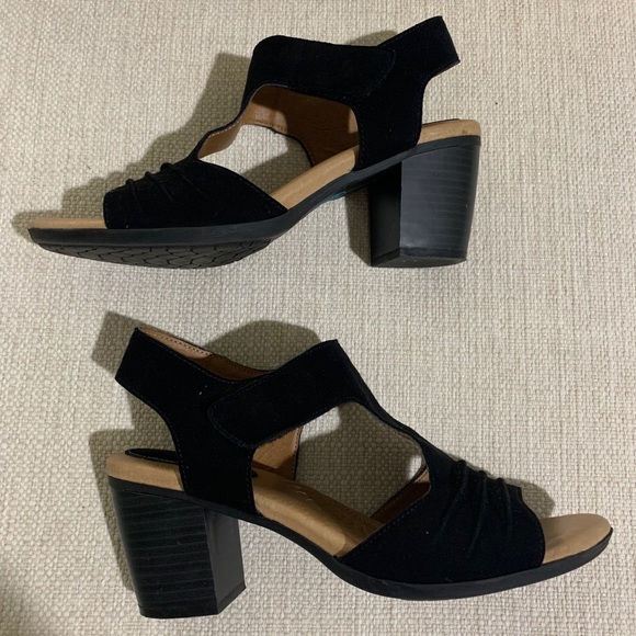 Women's Montana Suede Heels Size 8.5M - Picture 1 of 5